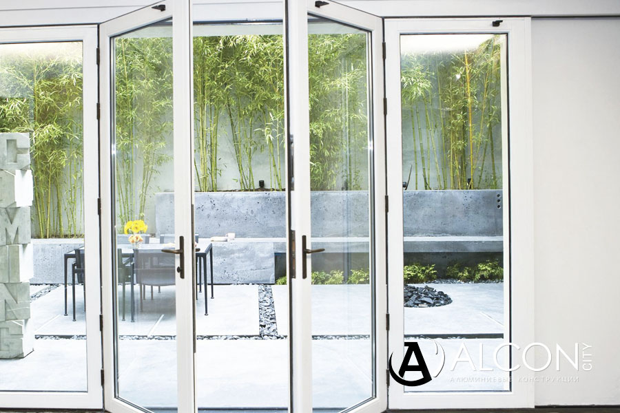 Алюминиевые распашные двери в Саранске